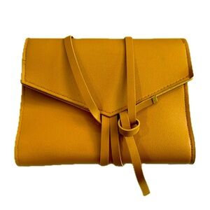 💕 NWOT Glass Ladder Co Leather Roll-up
Katherine Tech Travel Organizer P…